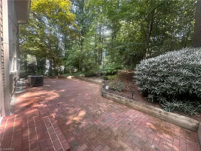 $478,000 | 426 Lakewood Drive, Wilkesboro, NC 28697