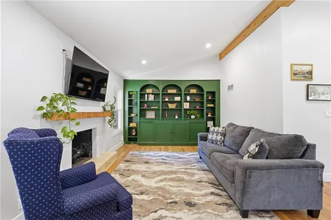 $475,000 | 9501 El Monte Street, Overland Park, KS 66207