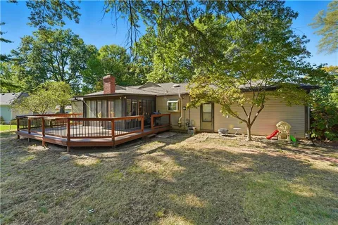 $475,000 | 9501 El Monte Street, Overland Park, KS 66207