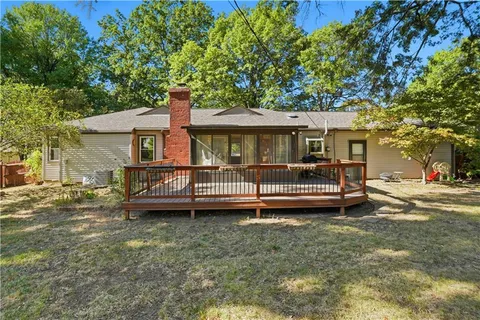 $475,000 | 9501 El Monte Street, Overland Park, KS 66207