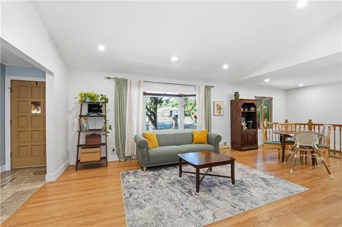 $475,000 | 9501 El Monte Street, Overland Park, KS 66207