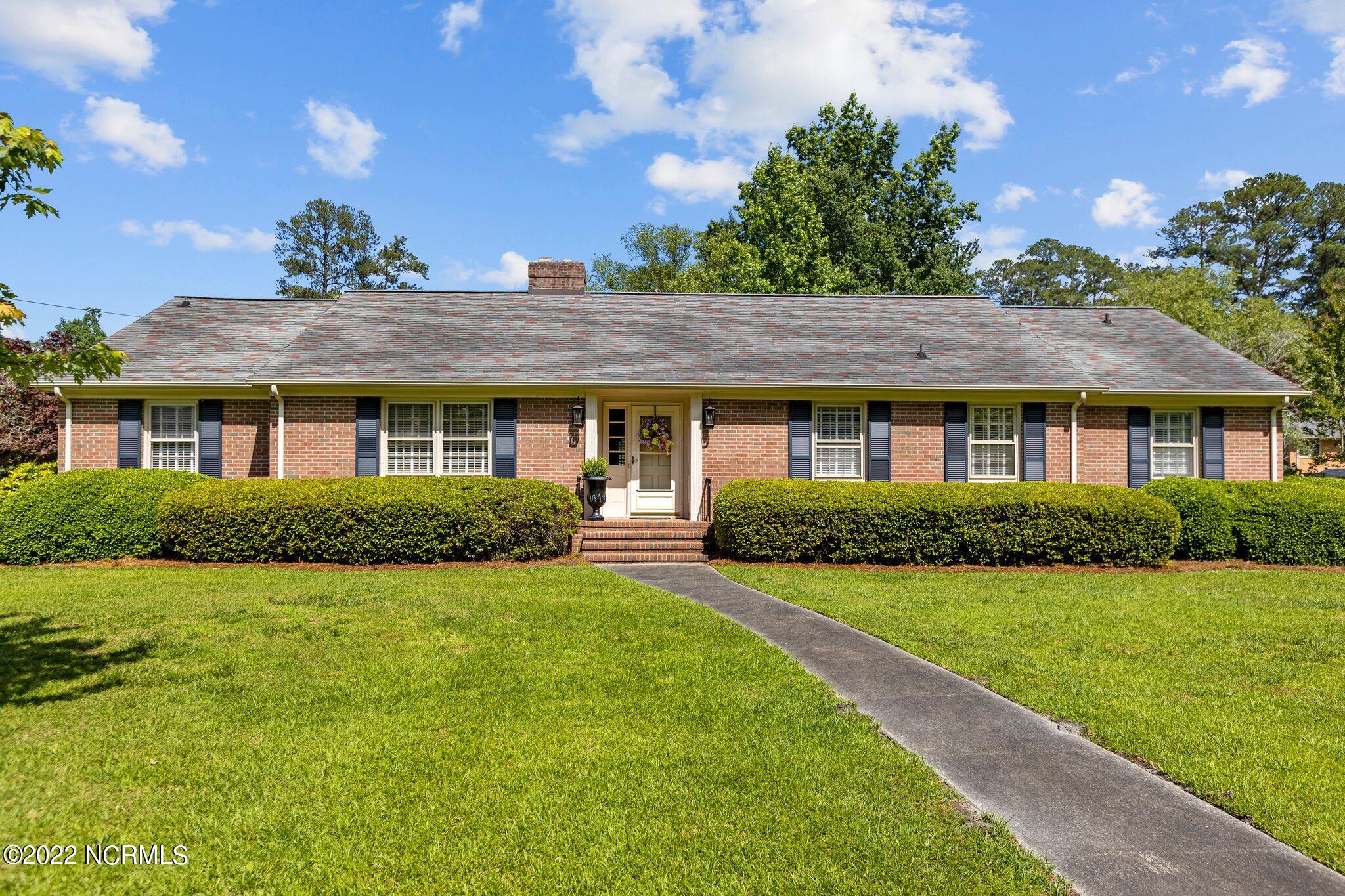 1909 Hardee Road Kinston, NC 28504 - Photo 1 of 39 2-web-or-mls-IMGL1608