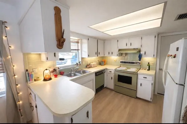 $325,000 | 12262 South Hyacinth Point, Floral City, FL 34436