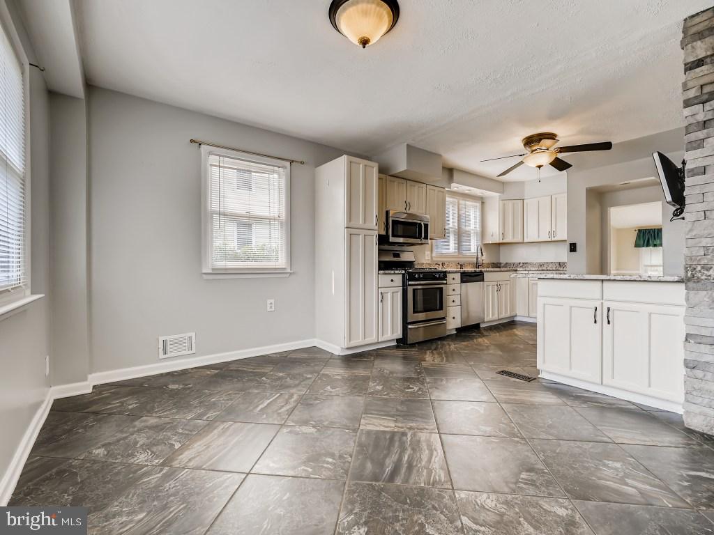516 Cheddington Road Linthicum Heights, MD 21090 - Photo 11 of 28