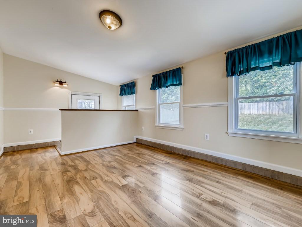 516 Cheddington Road Linthicum Heights, MD 21090 - Photo 12 of 28