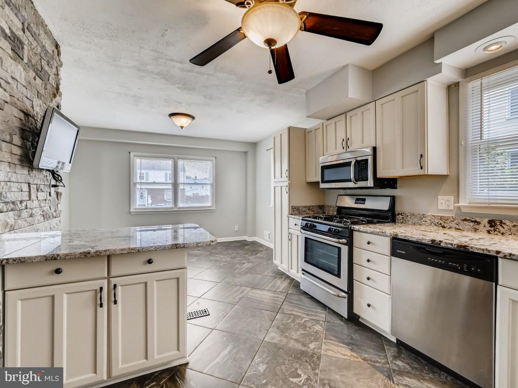 516 Cheddington Road Linthicum Heights, MD 21090 - Photo 8 of 28
