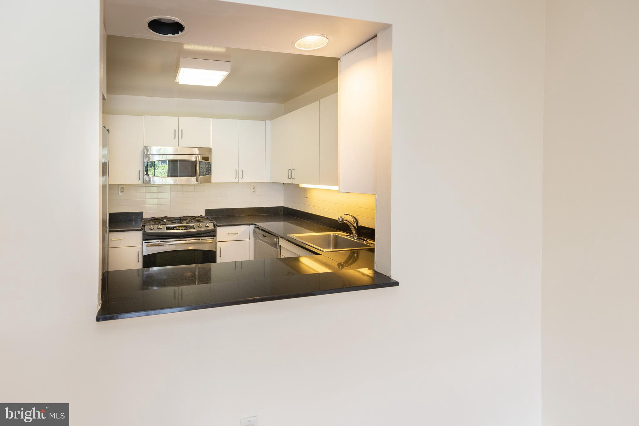 606 Cooper Landing Road, Unit A2G Cherry Hill, NJ 08002 - Photo 12 of 20 Kitchen