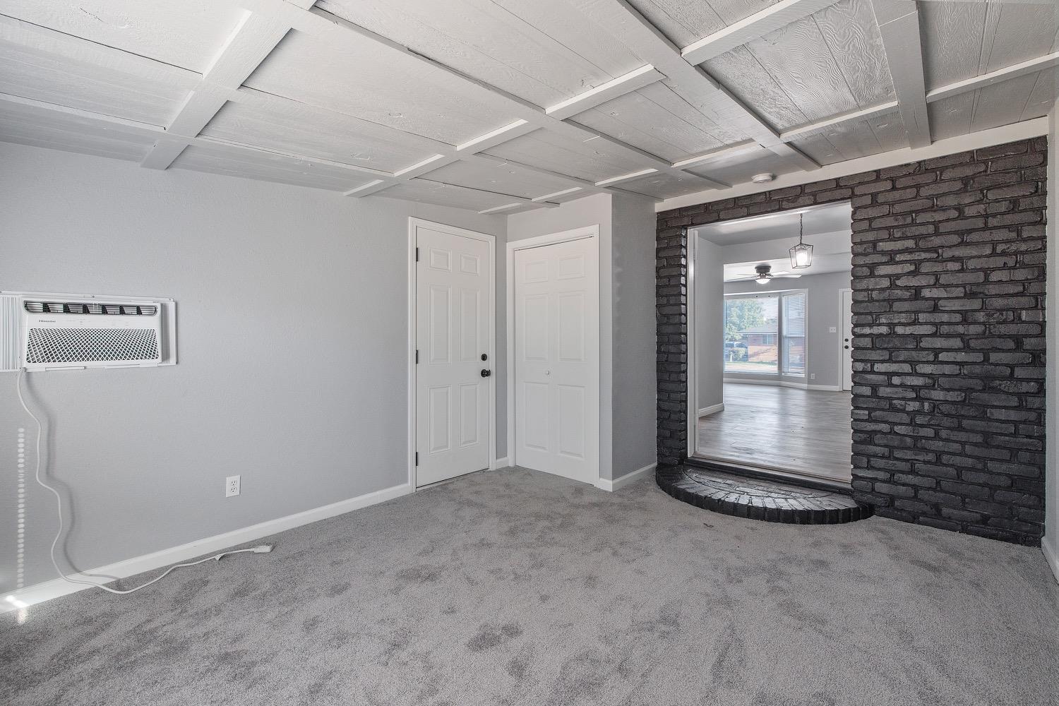 71 East Griffith Way Fresno, CA 93704 - Photo 16 of 35 a view of an empty room