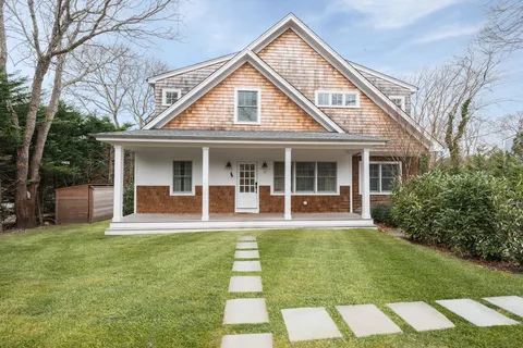 21 Richards Drive, Sag Harbor, NY 11963