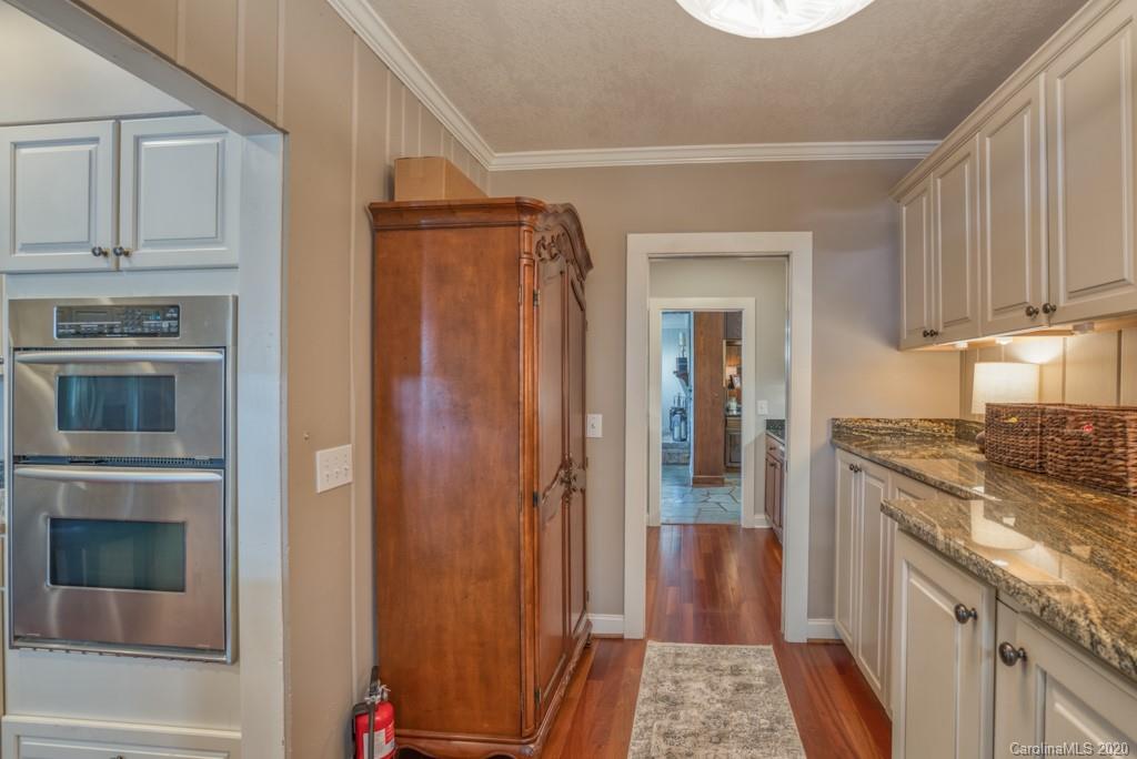 2437 Hunting Country Road Tryon, NC 28782 - Photo 20 of 48