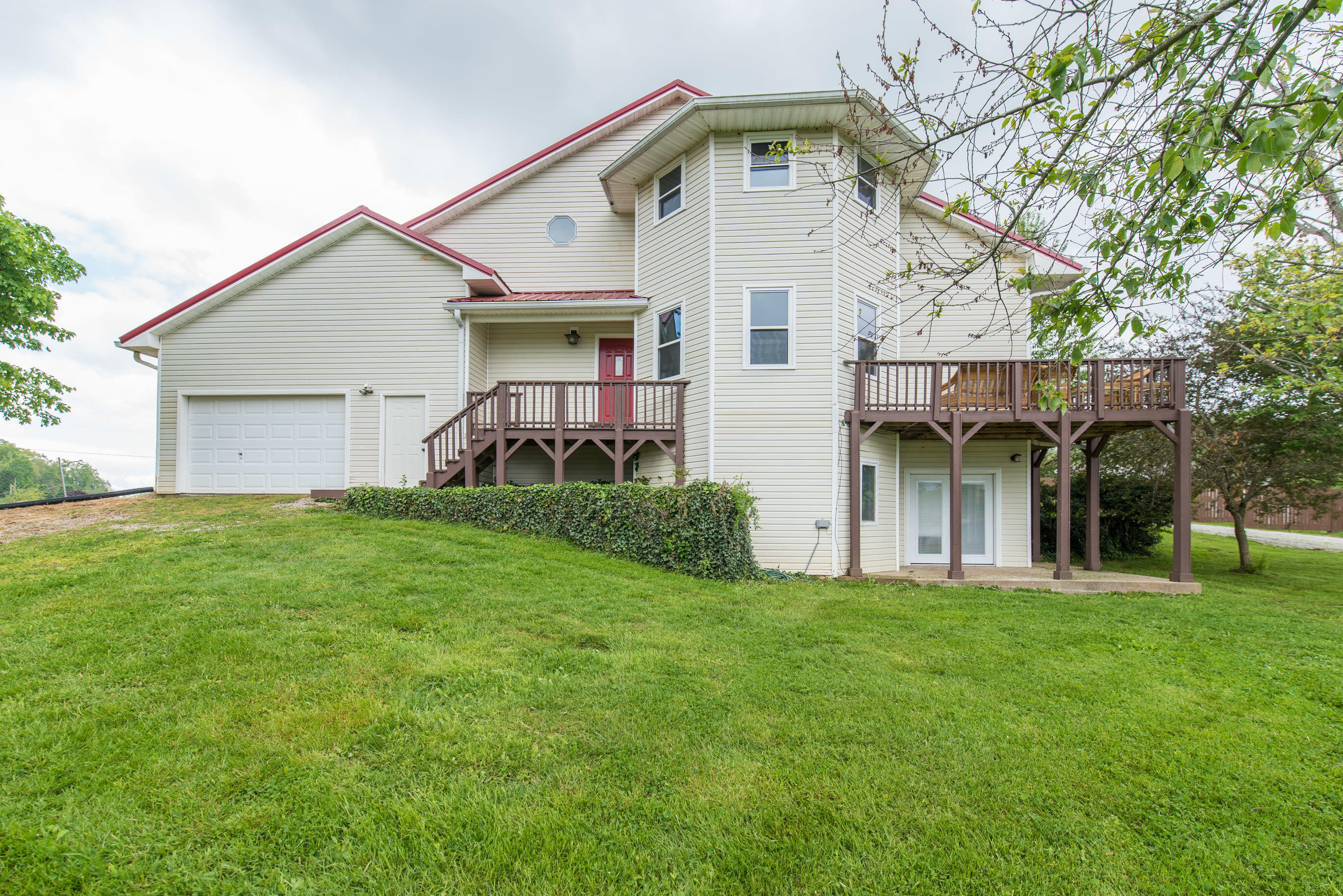 4247 Scaffold Cane Road Mount Vernon, KY 40456 - Photo 1 of 39 Front Exterior