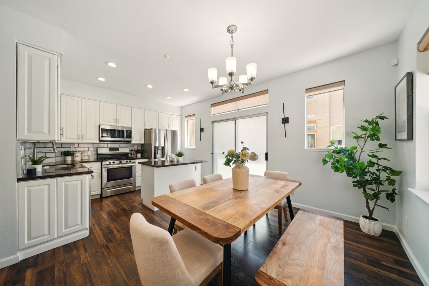 135 Frederick Court Mountain View, CA 94043 - Photo 19 of 63