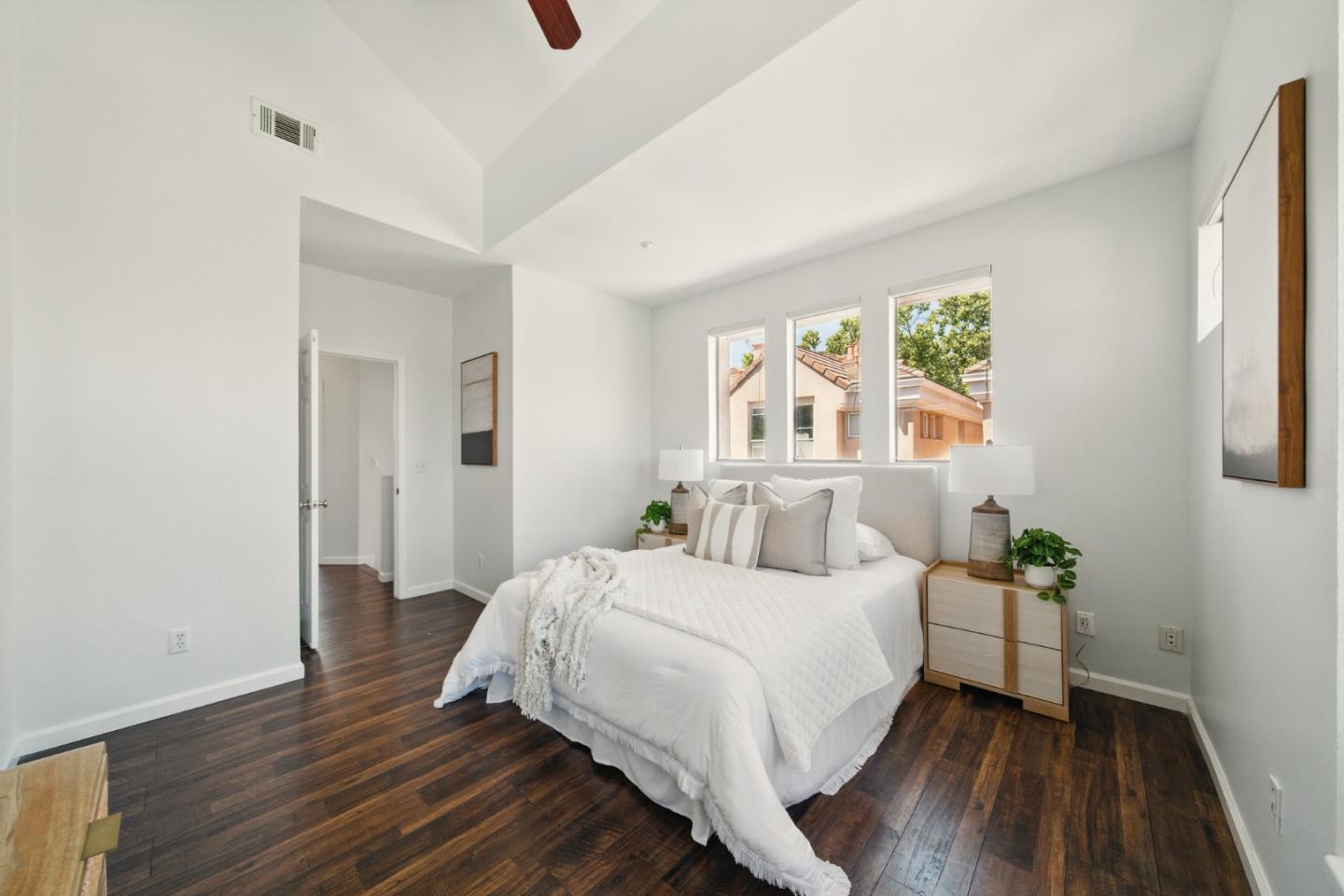 135 Frederick Court Mountain View, CA 94043 - Photo 21 of 63