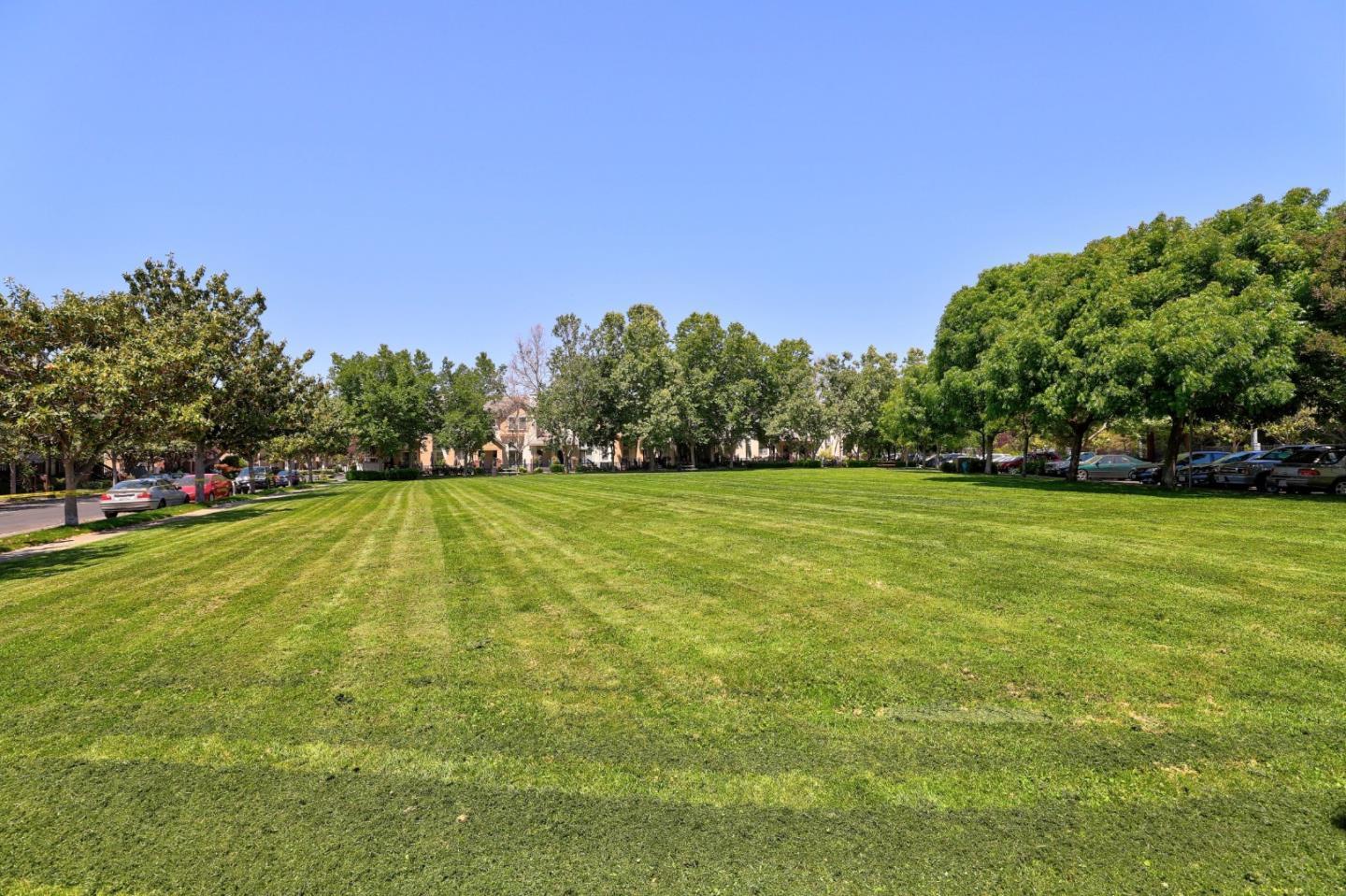 135 Frederick Court Mountain View, CA 94043 - Photo 58 of 63