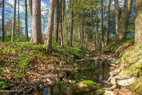 $2,150,000 | 304 Hickey Hill Road, Sheffield, MA 01257
