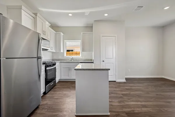 $2,090 | 10363 Red Cardinal Drive, Cleveland, TX 77328