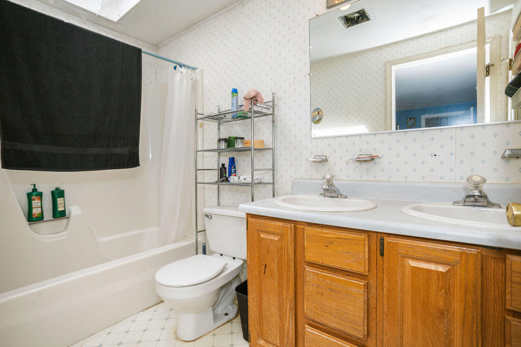 342 Temple Road Wilton, ME 04294 - Photo 16 of 35 taylor-kaminsky-photo-29