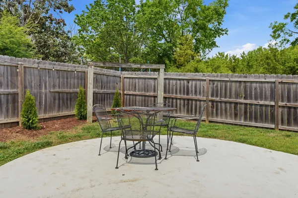 $925,000 | 913 Whiteheath Court, Nashville, TN 37221