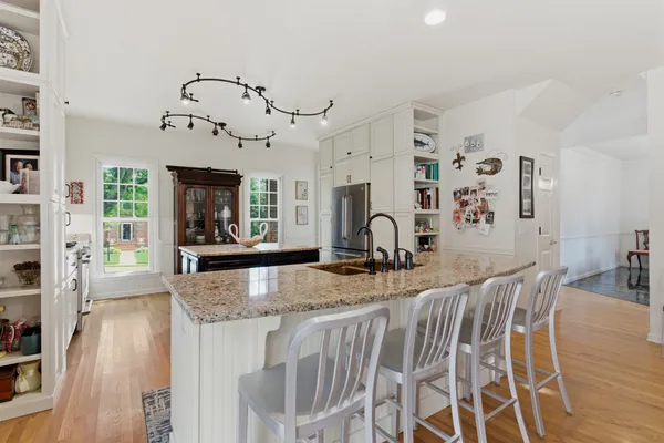 $925,000 | 913 Whiteheath Court, Nashville, TN 37221