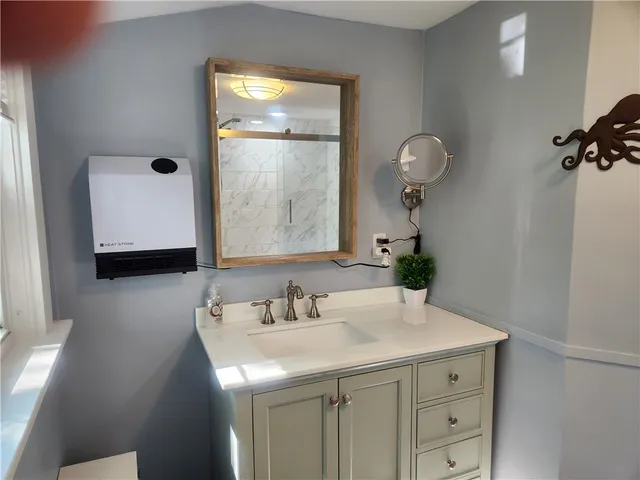 $4,300 | 74 Edgewater Road, South Kingstown, RI 02879