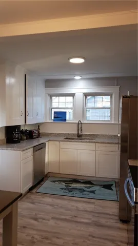 $4,300 | 74 Edgewater Road, South Kingstown, RI 02879