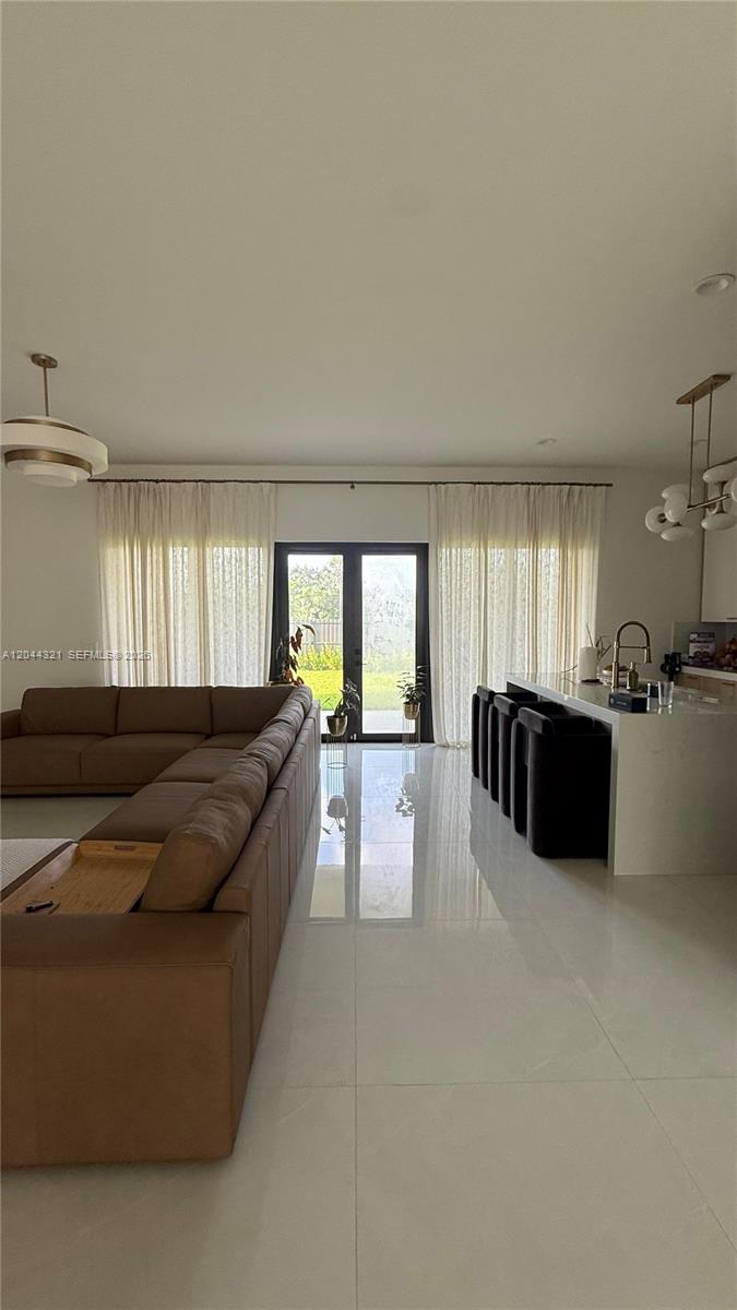 17274 Southwest 287th Street, Unit EFF Homestead, FL 33030 - Photo 4 of 22