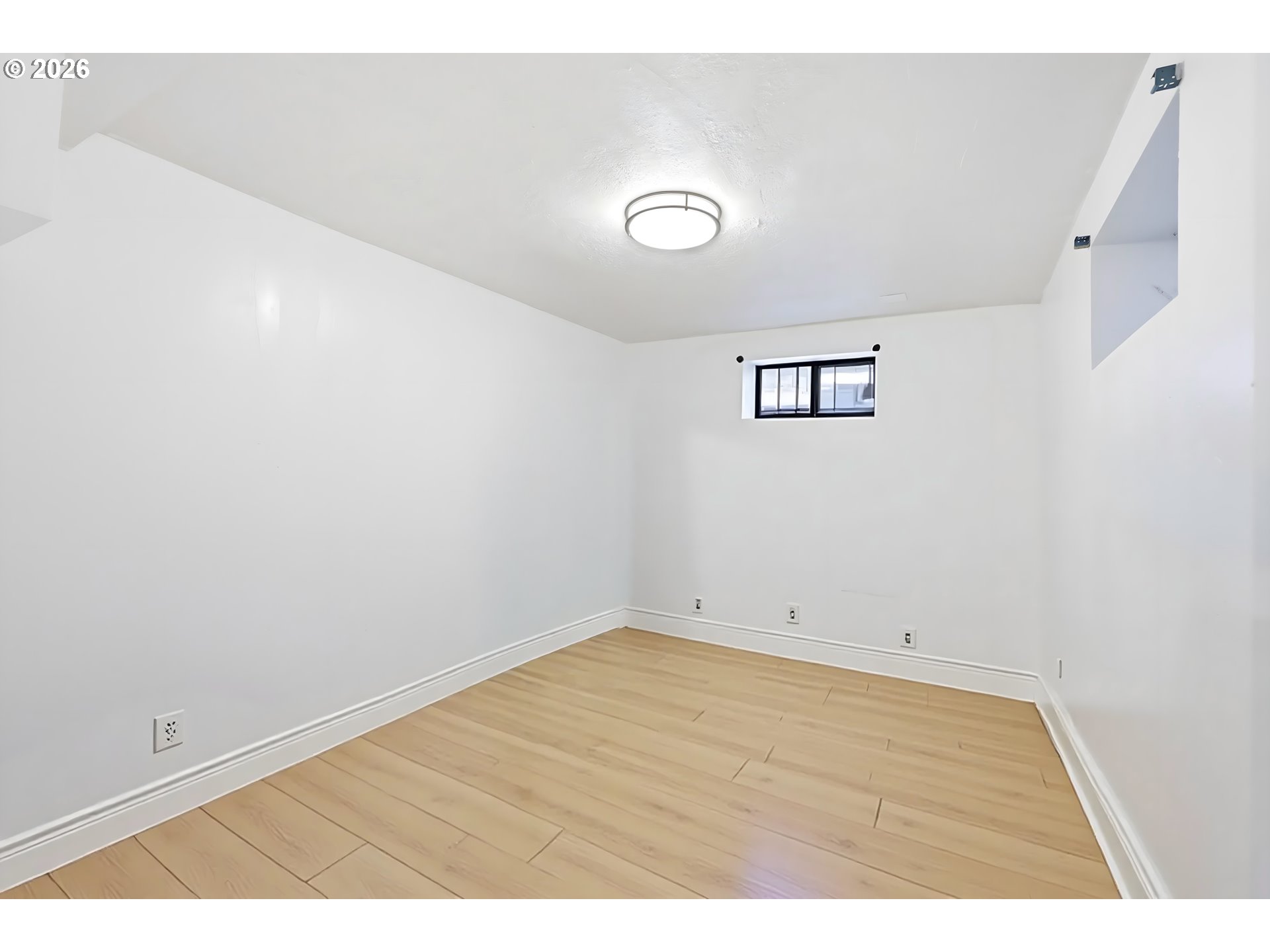 11324 Northeast Sandy Boulevard Portland, OR 97220 - Photo 13 of 37