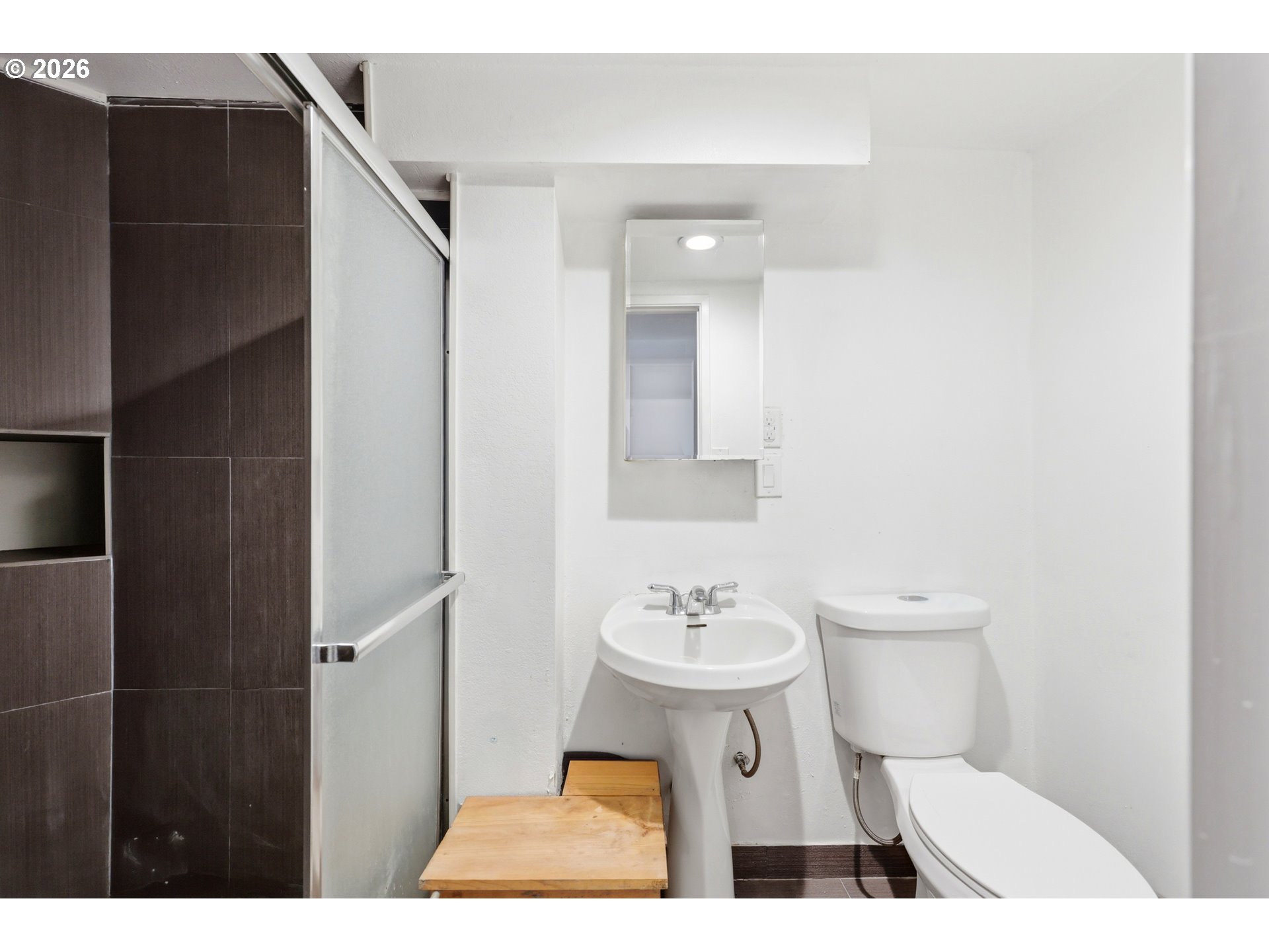 11324 Northeast Sandy Boulevard Portland, OR 97220 - Photo 15 of 37