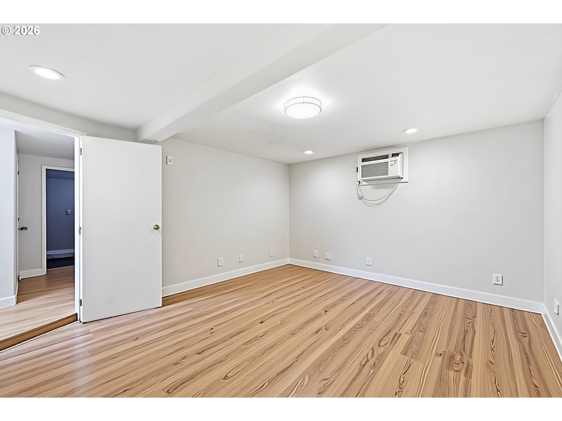 11324 Northeast Sandy Boulevard Portland, OR 97220 - Photo 17 of 37