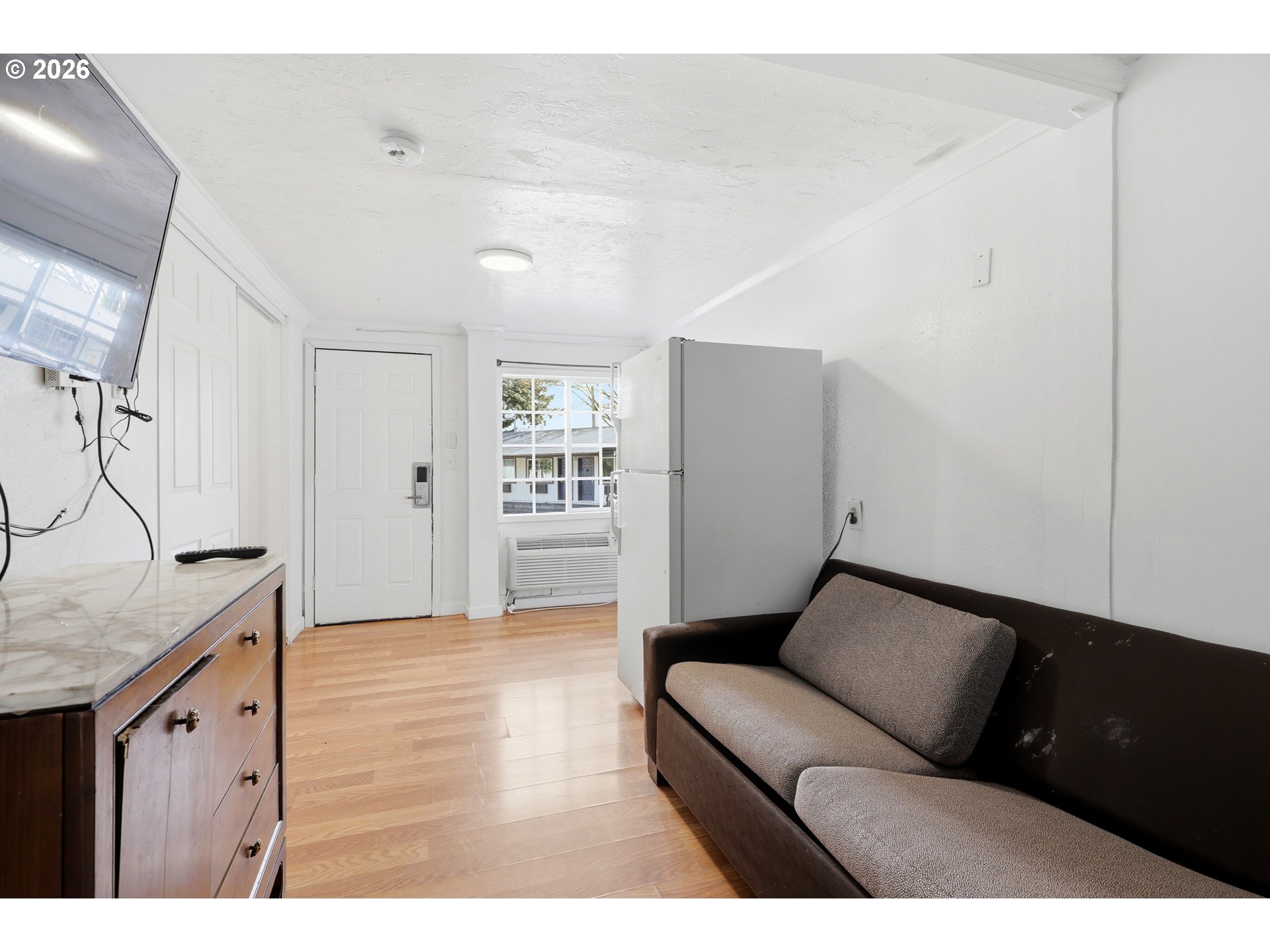 11324 Northeast Sandy Boulevard Portland, OR 97220 - Photo 25 of 37