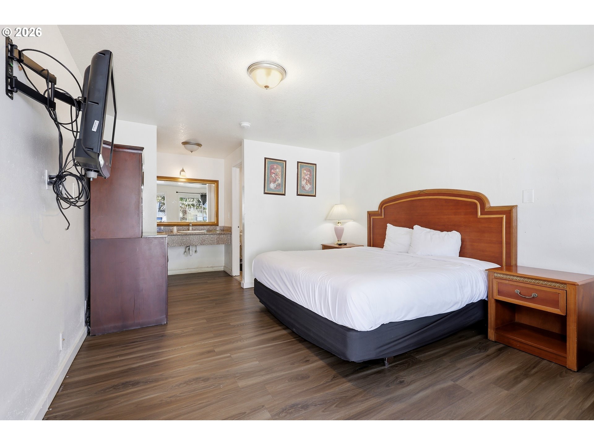 11324 Northeast Sandy Boulevard Portland, OR 97220 - Photo 26 of 37