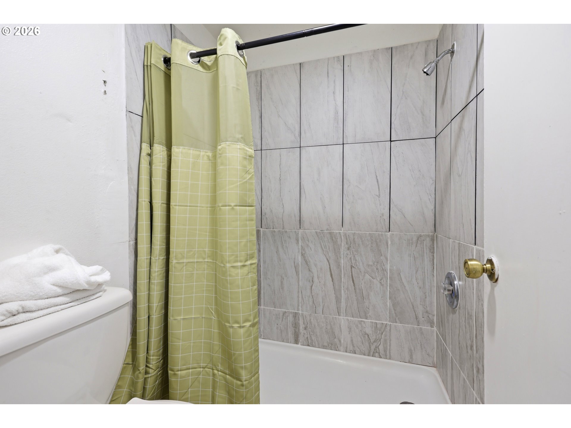 11324 Northeast Sandy Boulevard Portland, OR 97220 - Photo 29 of 37