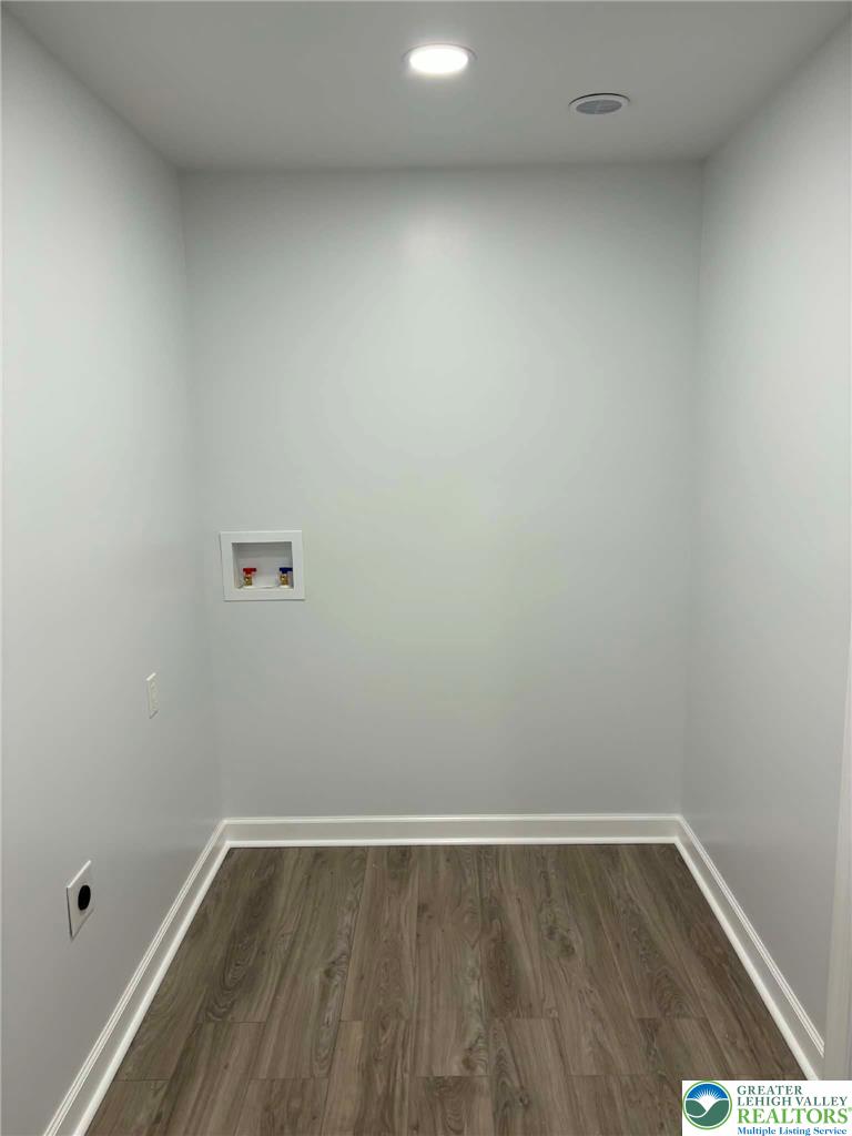 3957 Mountain Road Slatington, PA 18080 - Photo 12 of 33 a room