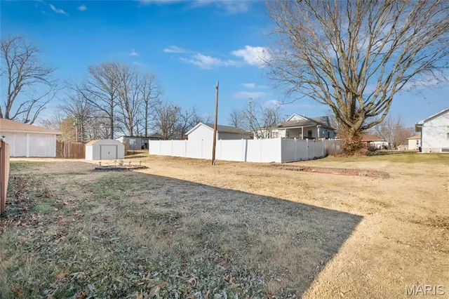 $215,000 | 107 South Park Street, Brighton, IL 62012