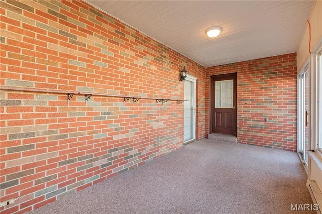 $215,000 | 107 South Park Street, Brighton, IL 62012