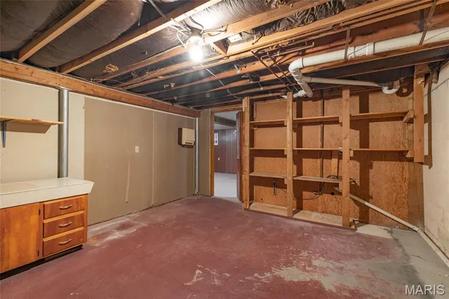 $215,000 | 107 South Park Street, Brighton, IL 62012