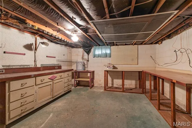 $215,000 | 107 South Park Street, Brighton, IL 62012