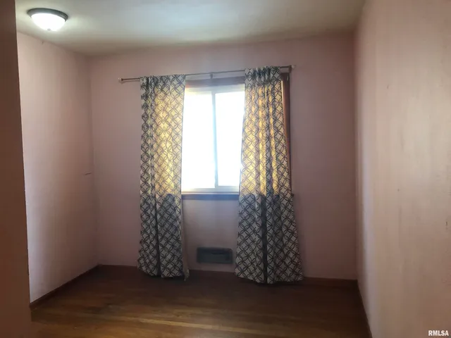 $119,900 | 2050 North 6th Street, Springfield, IL 62702