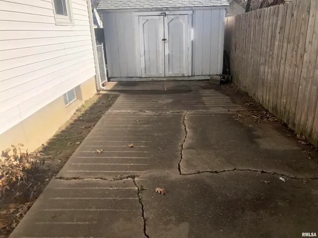 $119,900 | 2050 North 6th Street, Springfield, IL 62702