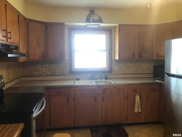 $119,900 | 2050 North 6th Street, Springfield, IL 62702