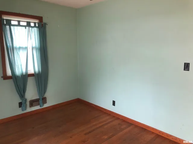 $119,900 | 2050 North 6th Street, Springfield, IL 62702