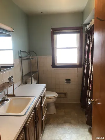 $119,900 | 2050 North 6th Street, Springfield, IL 62702