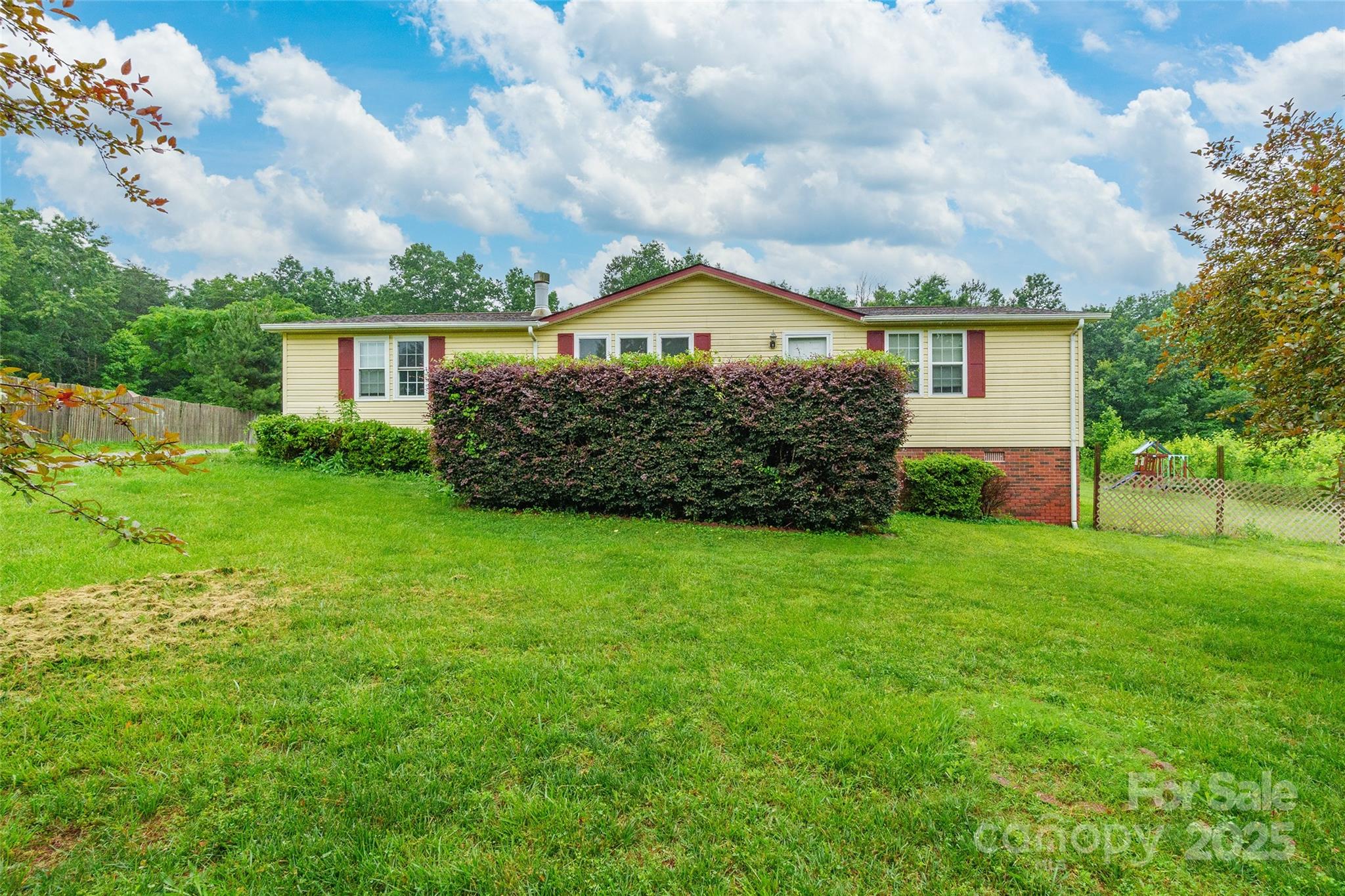 4373 Wentz Road Maiden, NC 28650 - Photo 3 of 34 Gallery Image 3