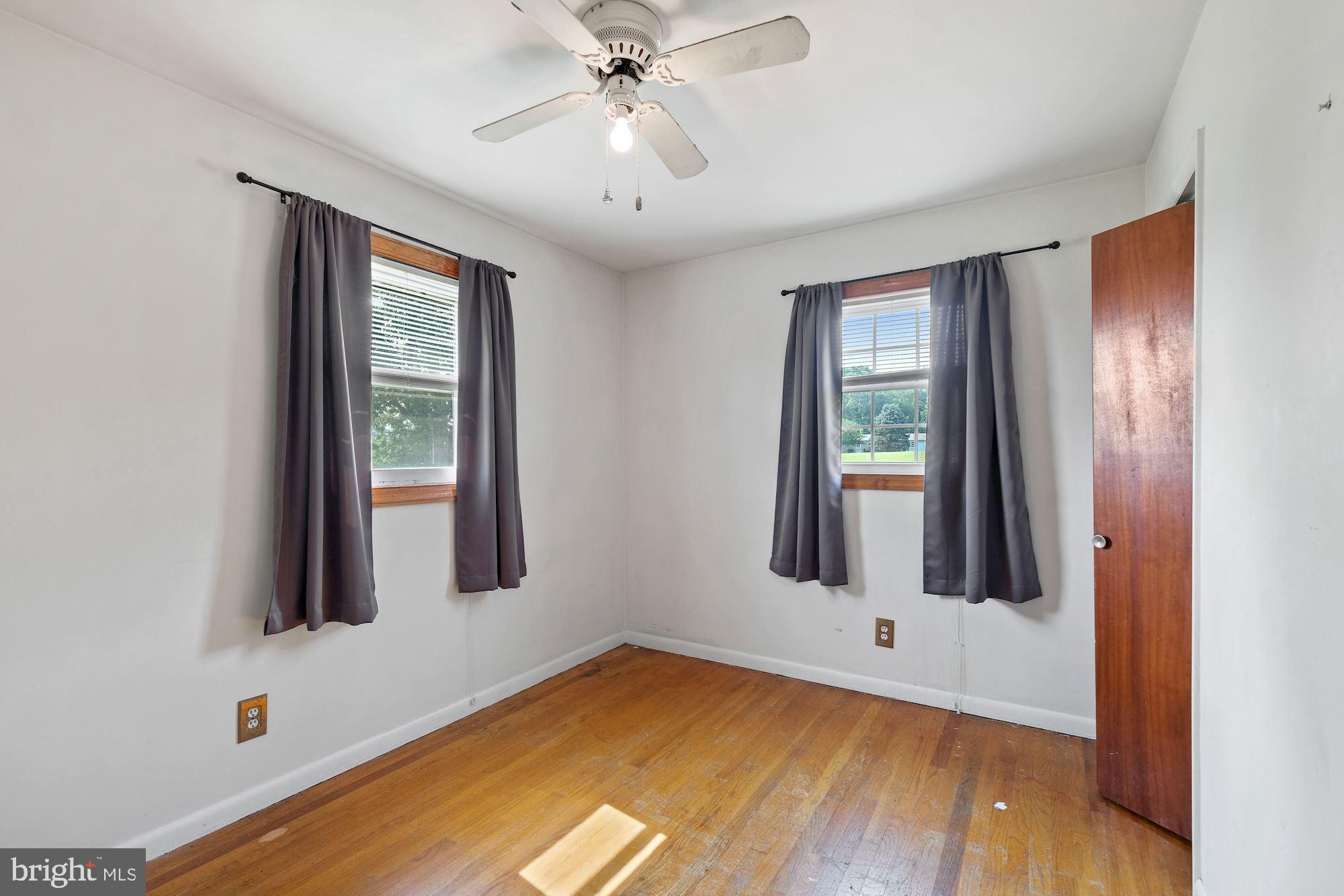 356 Barnhart Road Westminster, MD 21158 - Photo 22 of 33 Bedroom
