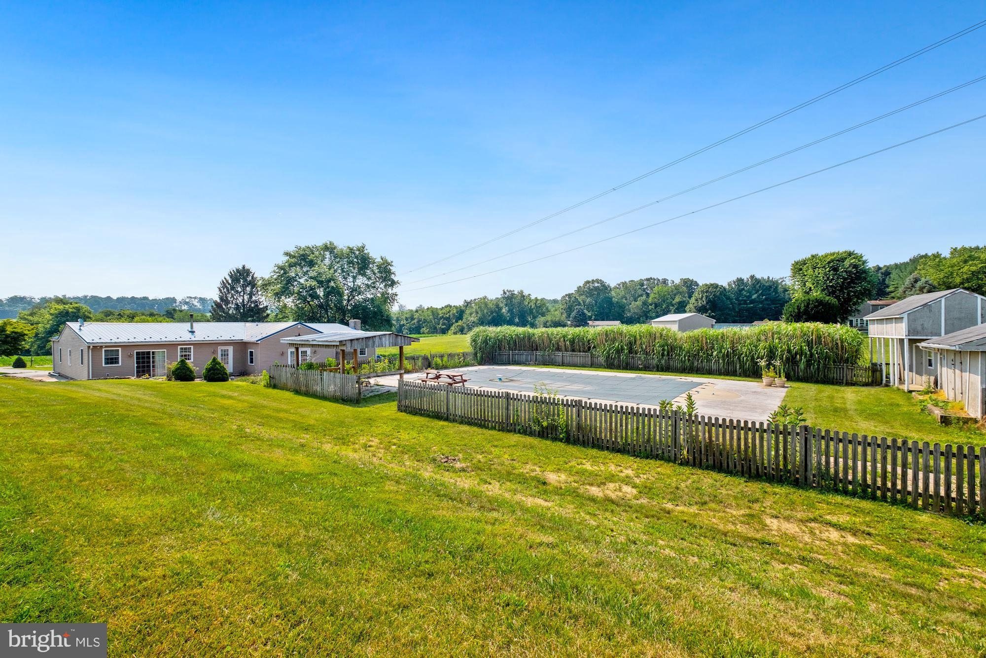 356 Barnhart Road Westminster, MD 21158 - Photo 4 of 33 Large in ground pool