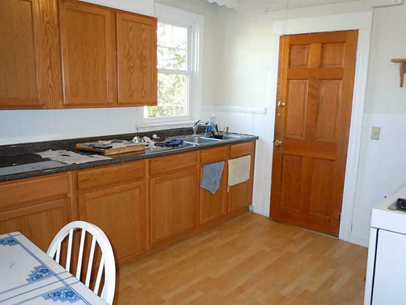232 Milton Road Warwick, RI 02888 - Photo 9 of 10 Kitchen. 2nd floor