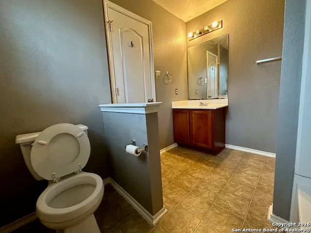 $1,535 | 6515 Benwood Crest, San Antonio, TX 78238