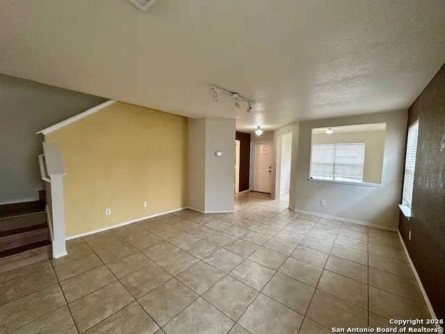 $1,535 | 6515 Benwood Crest, San Antonio, TX 78238