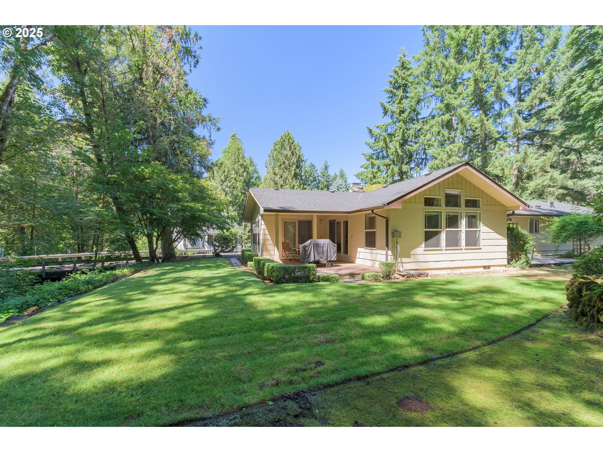 41886 Deerhorn Road Springfield, OR 97478 - Photo 38 of 48 Gallery Image 38