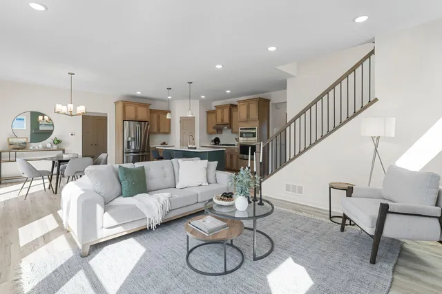 $559,900 | 13370 Cadogan Way, Rosemount, MN 55068